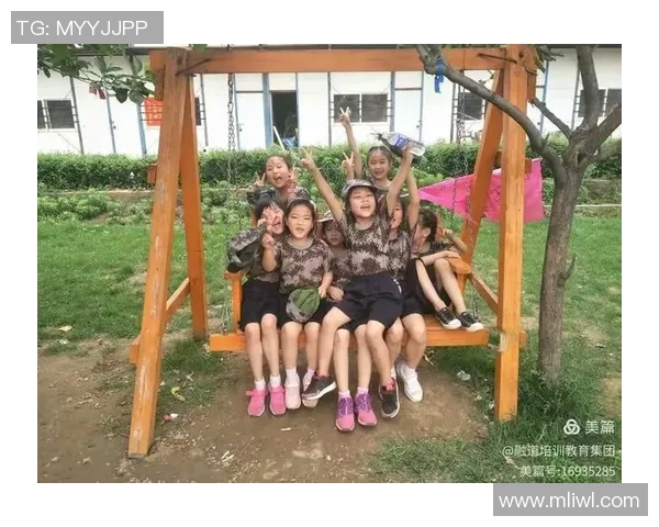 踢足球学习的乐趣与技巧提升之道探索青少年成长的多元价值